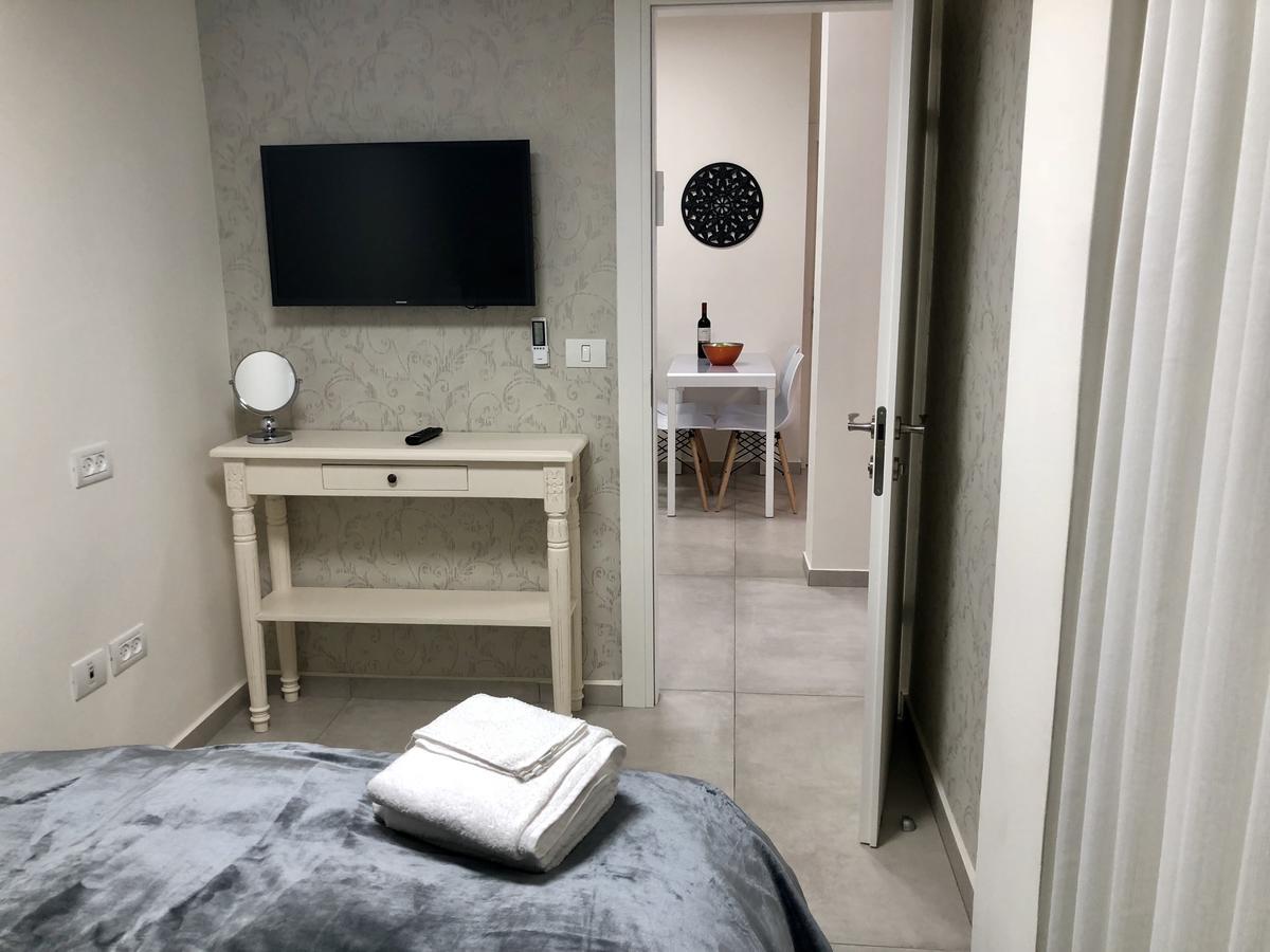 Arianked Palace With Private Parking Apartment Tel Aviv Ngoại thất bức ảnh