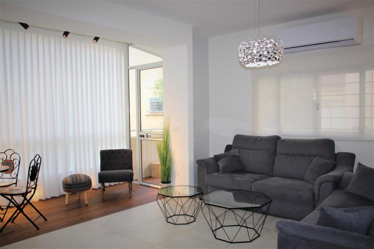 Arianked Palace With Private Parking Tel Aviv Ngoại thất bức ảnh